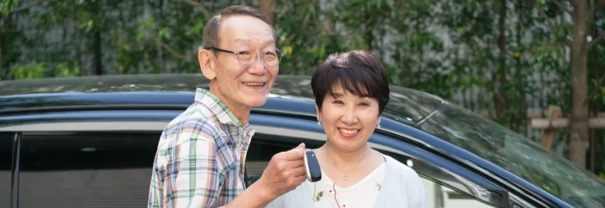 シニア夫婦に似合うおしゃれな10車種を専門家が厳選_メインビジュアル