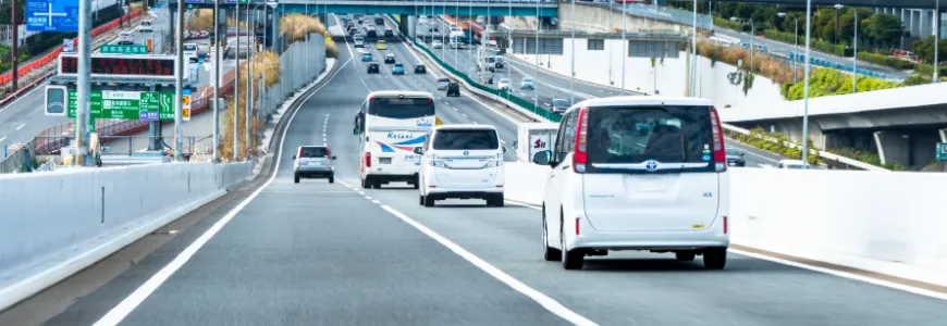 中古車選びで走行距離は気にしないで大丈夫?選ぶ目安をケース別で紹介_メインビジュアル
